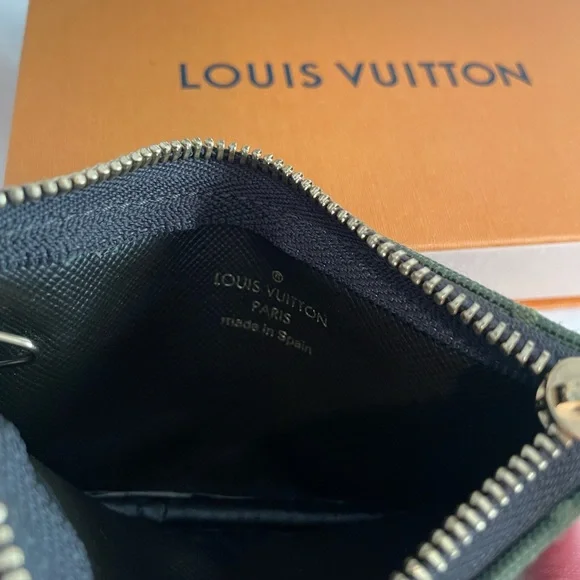LOUIS VUITTON Authentic LOUIS VUITTON Pochette Cles  Coin Purse Khaki Canvas - Picture 4 of 6